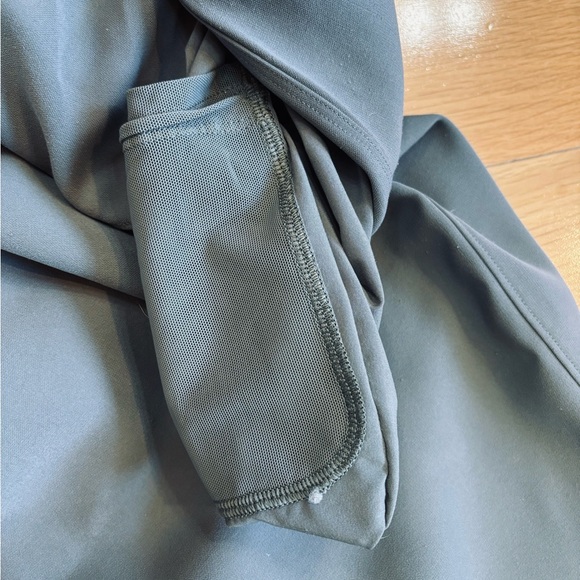 Lululemon On The Fly Wide Leg Woven Pants Size 8 in Sage Green. - Picture 7 of 11